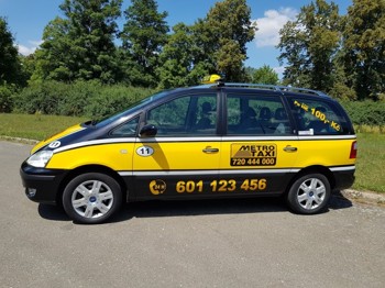 taxi vůz Hradec