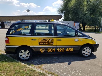 taxi vůz Hradec