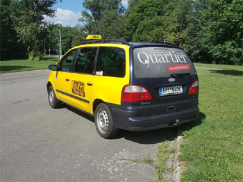 taxi vůz Hradec