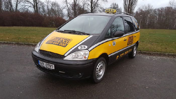 taxi vůz Hradec