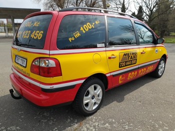 taxi vůz Hradec